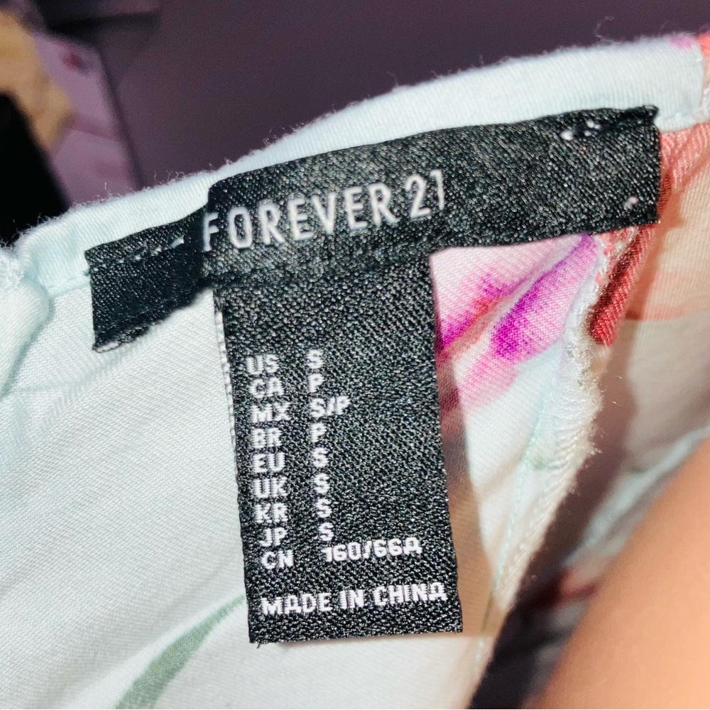 *3 for $30!* Forever 21 Romper Blue Floral Tropical Romper Bow Short Playsuit S - Picture 6 of 8